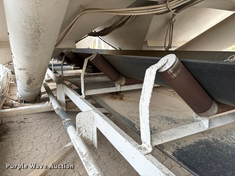 image for item EF6036 Vince Hagan mobile aggregate batch mixing plant