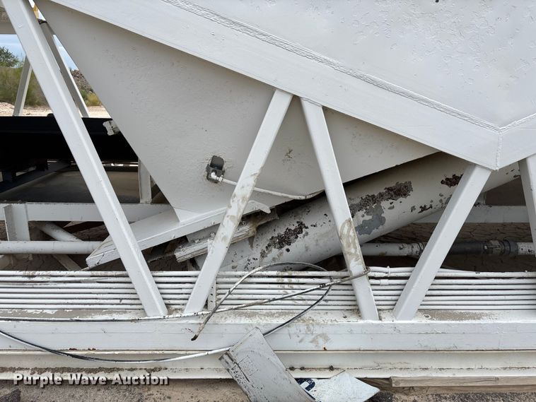 image for item EF6036 Vince Hagan mobile aggregate batch mixing plant