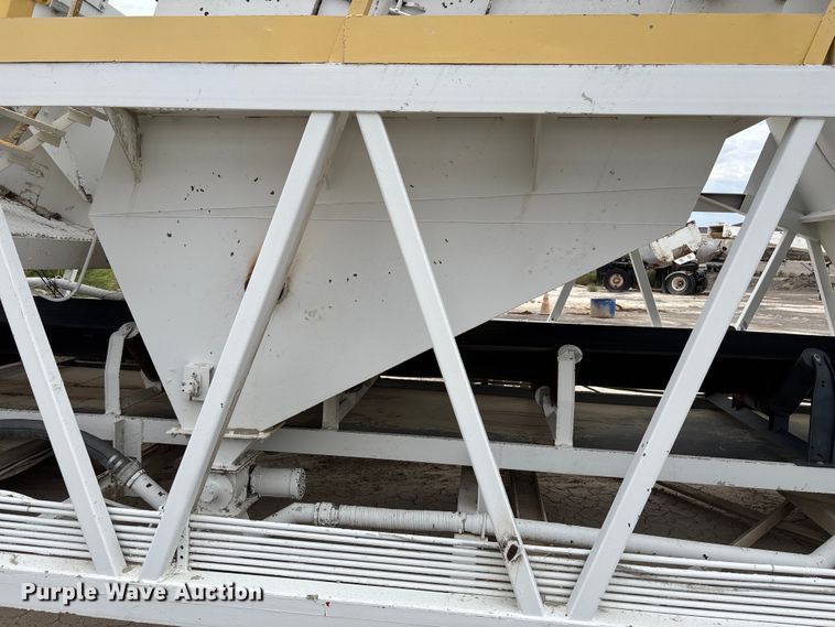 image for item EF6036 Vince Hagan mobile aggregate batch mixing plant