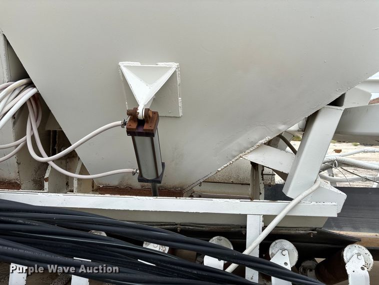 image for item EF6036 Vince Hagan mobile aggregate batch mixing plant