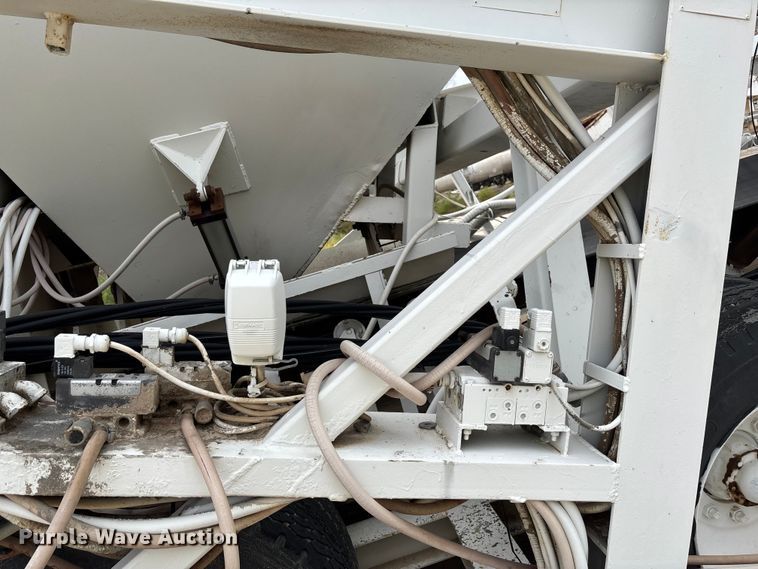 image for item EF6036 Vince Hagan mobile aggregate batch mixing plant