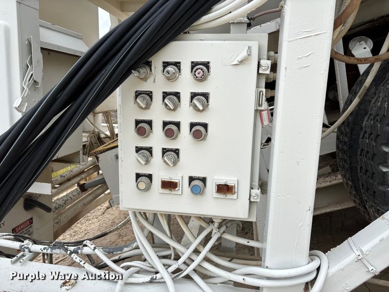 image for item EF6036 Vince Hagan mobile aggregate batch mixing plant