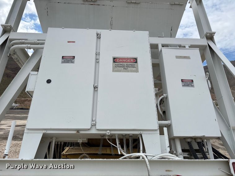 image for item EF6036 Vince Hagan mobile aggregate batch mixing plant