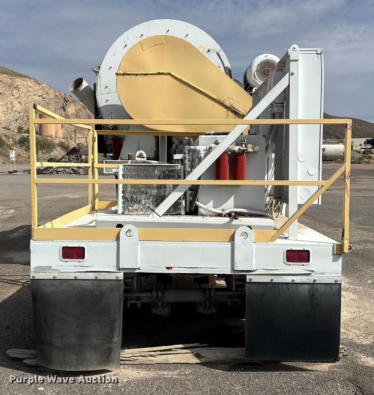 image for item EF6037 Mobile concrete batching plant