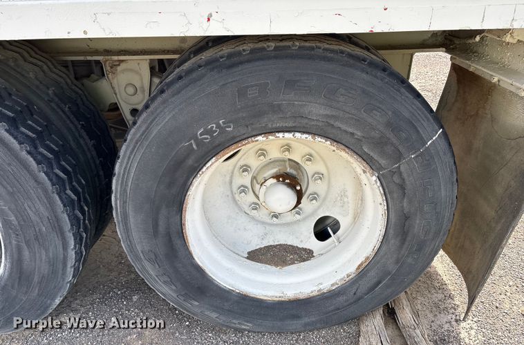 image for item EF6037 Mobile concrete batching plant