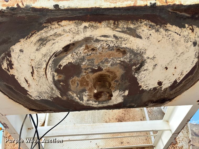 image for item EF6038 Mobile concrete silo