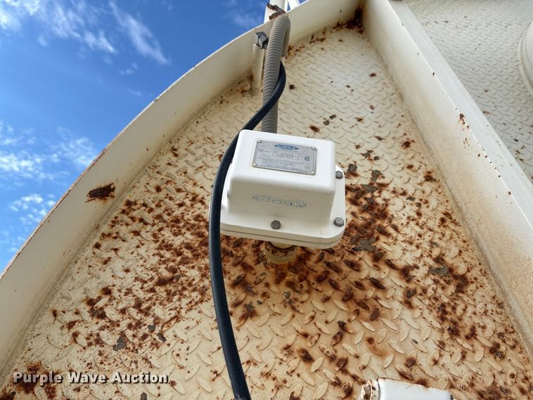 image for item EF6038 Mobile concrete silo