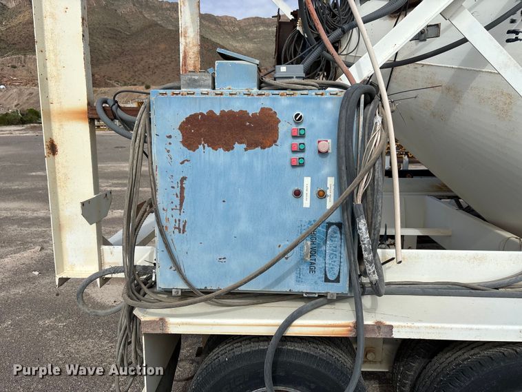 image for item EF6038 Mobile concrete silo