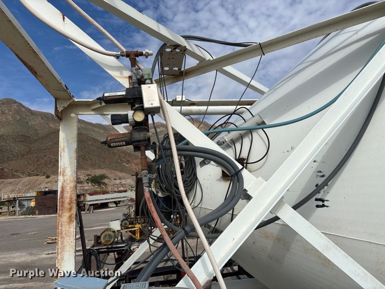 image for item EF6038 Mobile concrete silo