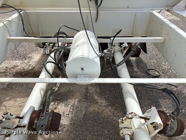 image for item EF6038 Mobile concrete silo