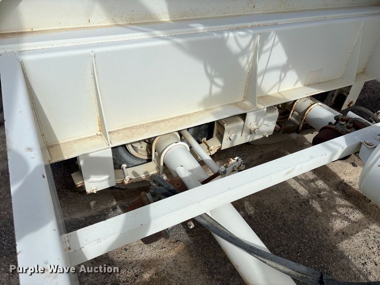 image for item EF6038 Mobile concrete silo