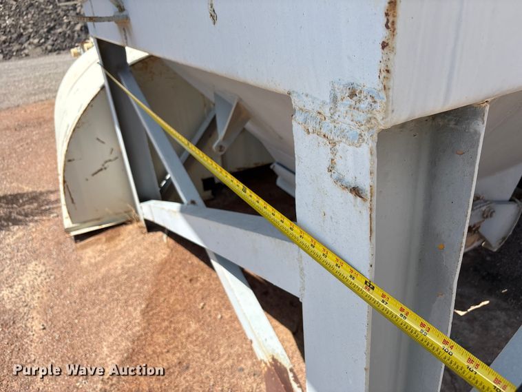 image for item EF6044 Material hopper