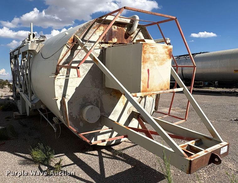 image for item EF6049 Mobile concrete batch plant