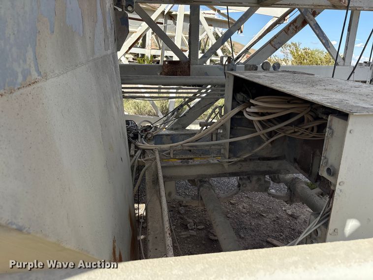 image for item EF6049 Mobile concrete batch plant