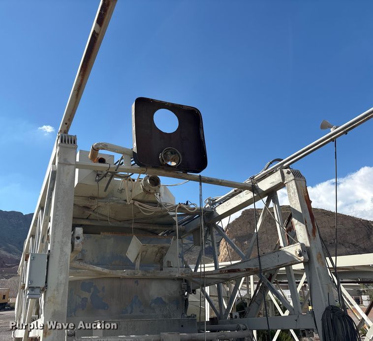 image for item EF6049 Mobile concrete batch plant