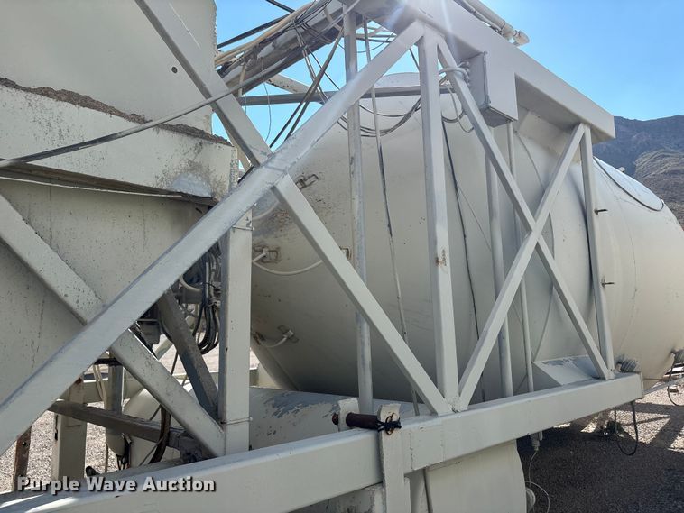 image for item EF6049 Mobile concrete batch plant