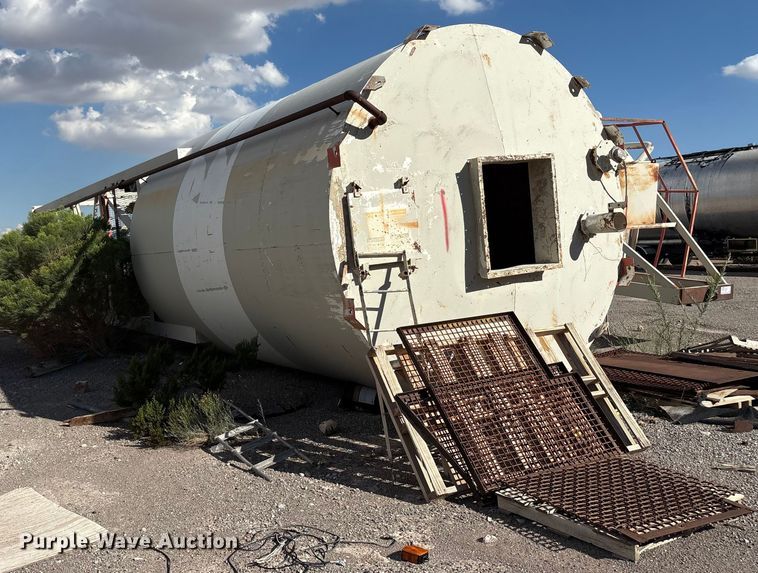 image for item EF6049 Mobile concrete batch plant