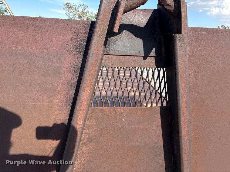 image for item EF6050 Hook lift flat bed