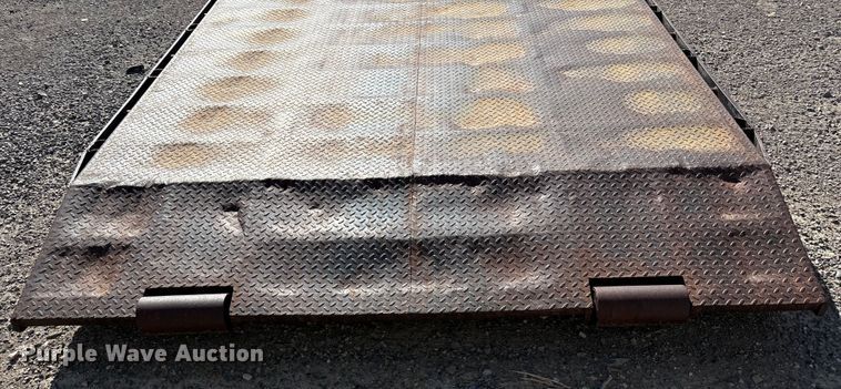 image for item EF6050 Hook lift flat bed