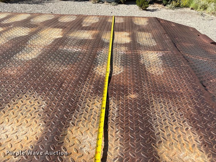 image for item EF6050 Hook lift flat bed