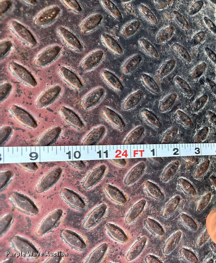 image for item EF6050 Hook lift flat bed