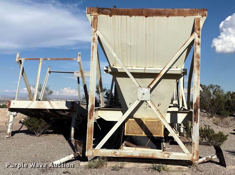 image for item EF6051 Cedarapids Mobile asphalt bin