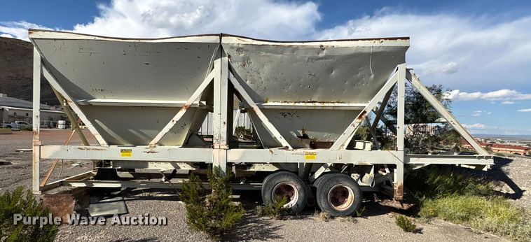image for item EF6051 Cedarapids Mobile asphalt bin