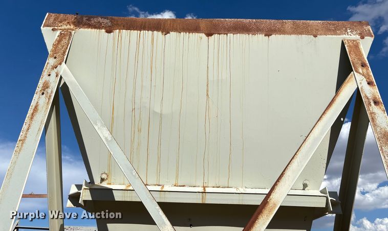 image for item EF6051 Cedarapids Mobile asphalt bin