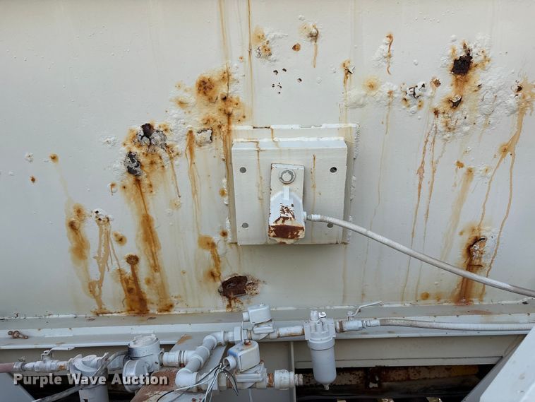 image for item EF6051 Cedarapids Mobile asphalt bin