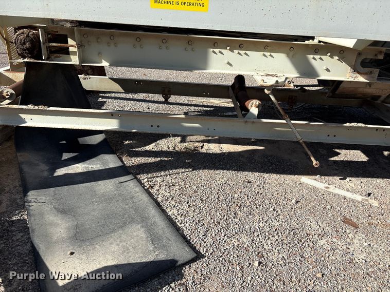 image for item EF6051 Cedarapids Mobile asphalt bin