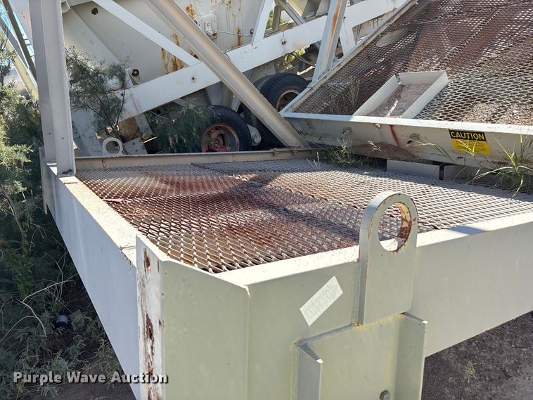 image for item EF6051 Cedarapids Mobile asphalt bin