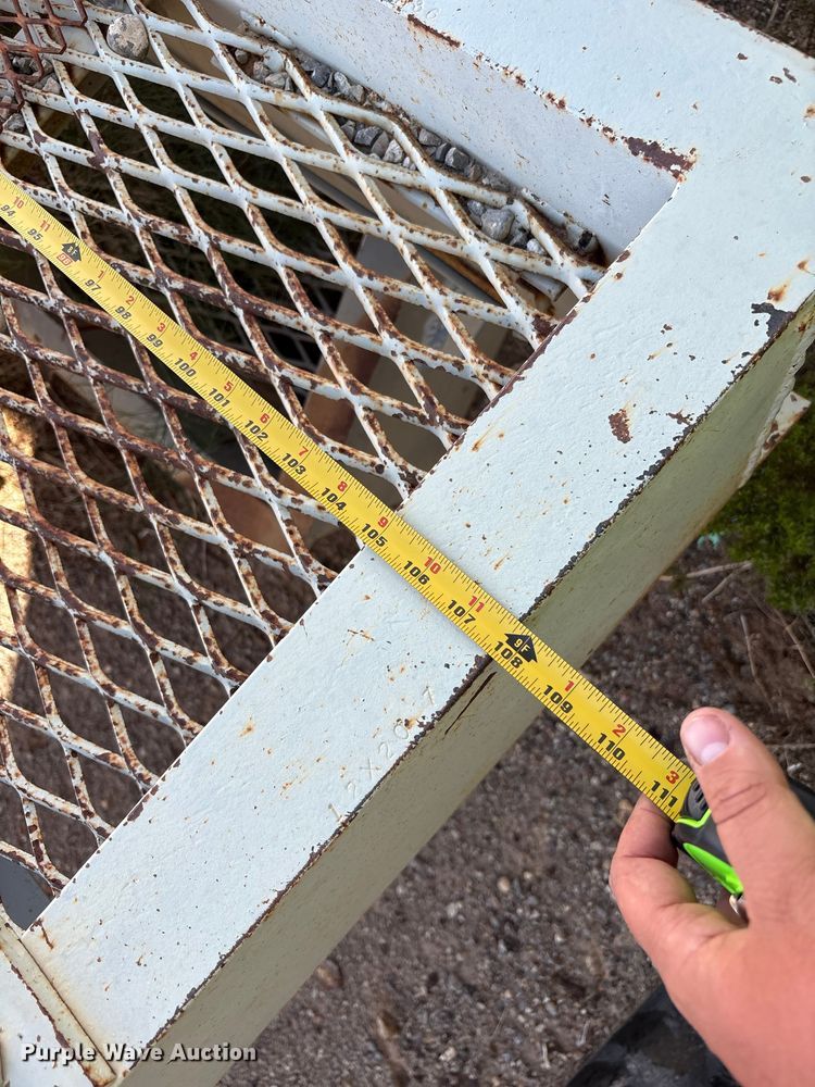 image for item EF6051 Cedarapids Mobile asphalt bin