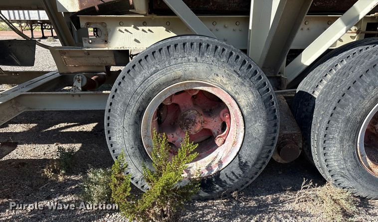 image for item EF6051 Cedarapids Mobile asphalt bin