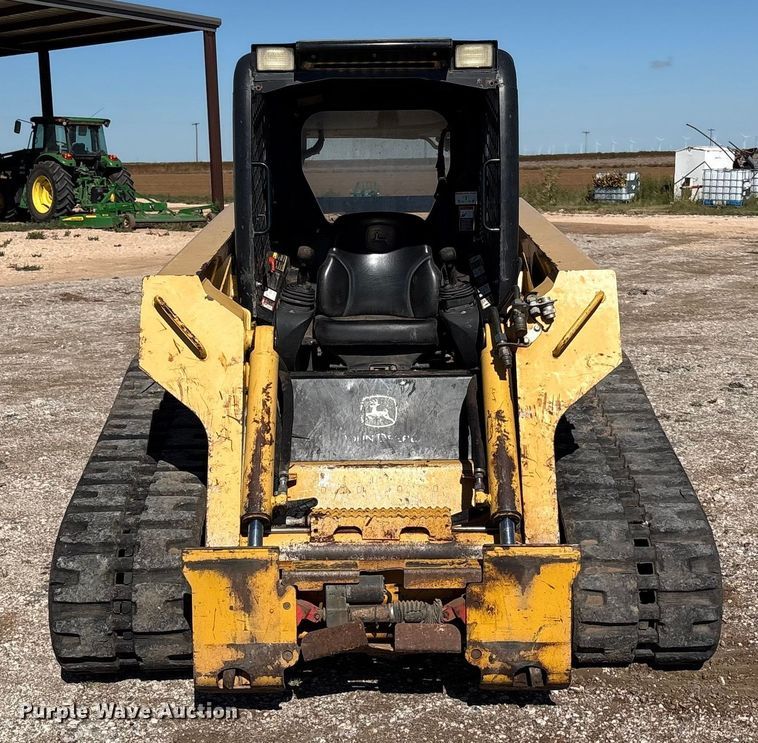 image for item EF6059 2009 John Deere CT332 tracked skid steer loader