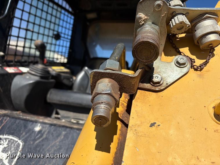 image for item EF6059 2009 John Deere CT332 tracked skid steer loader