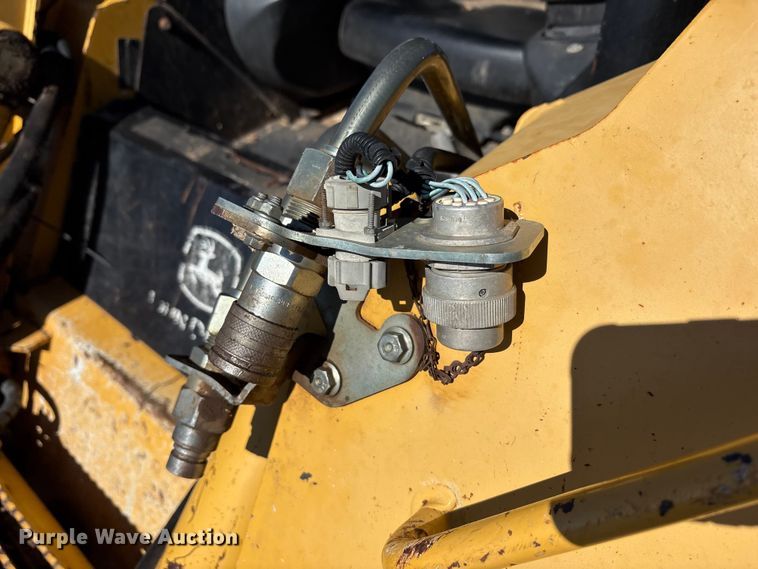 image for item EF6059 2009 John Deere CT332 tracked skid steer loader