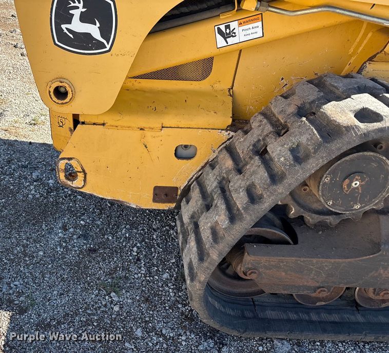 image for item EF6059 2009 John Deere CT332 tracked skid steer loader