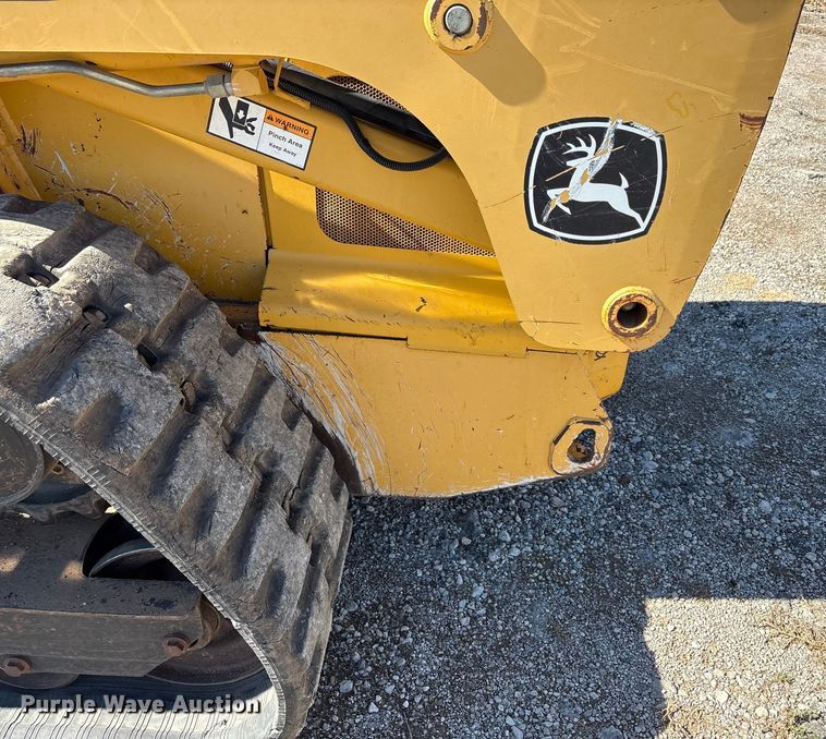 image for item EF6059 2009 John Deere CT332 tracked skid steer loader
