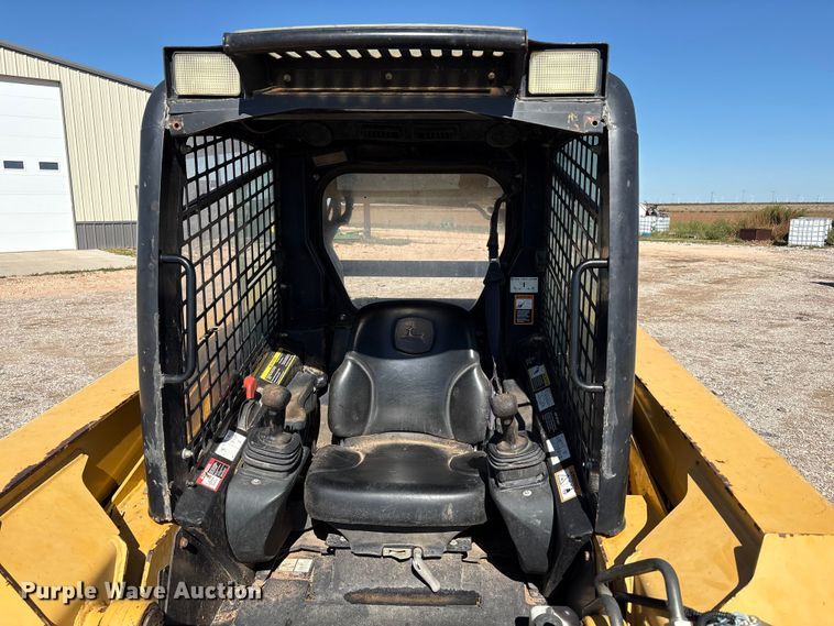 image for item EF6059 2009 John Deere CT332 tracked skid steer loader