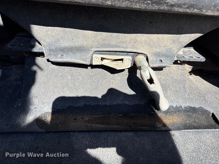 image for item EF6059 2009 John Deere CT332 tracked skid steer loader