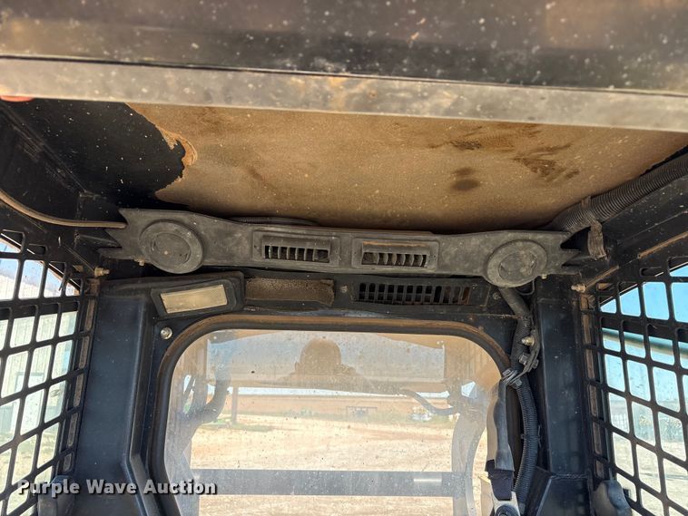 image for item EF6059 2009 John Deere CT332 tracked skid steer loader