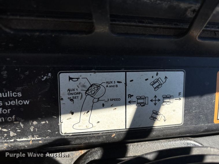 image for item EF6059 2009 John Deere CT332 tracked skid steer loader