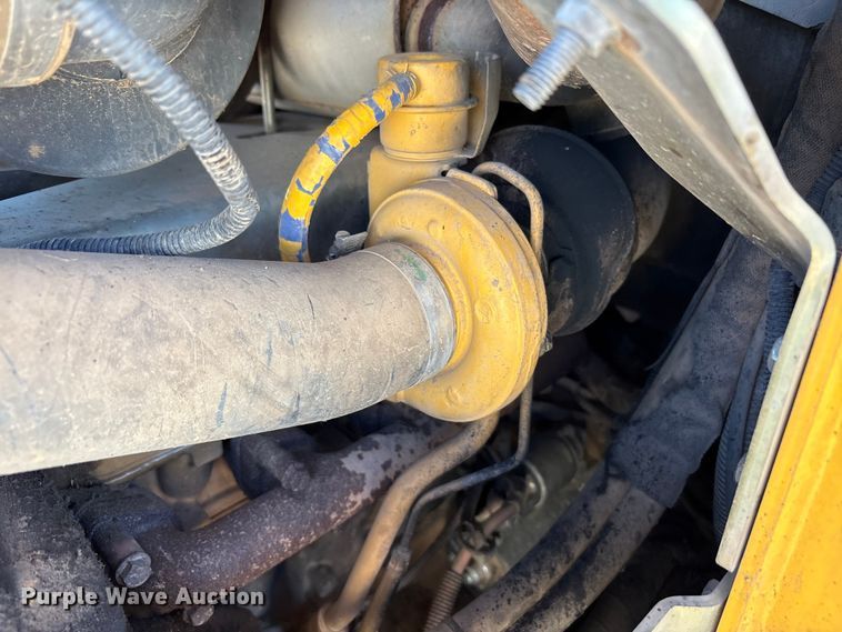 image for item EF6059 2009 John Deere CT332 tracked skid steer loader