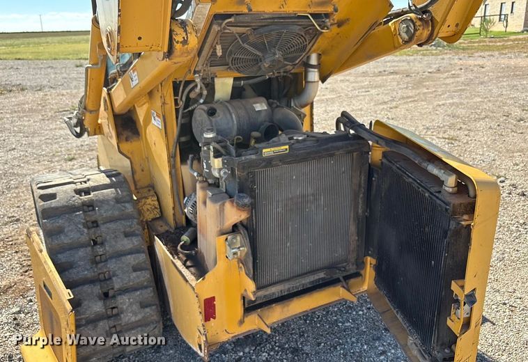 image for item EF6059 2009 John Deere CT332 tracked skid steer loader