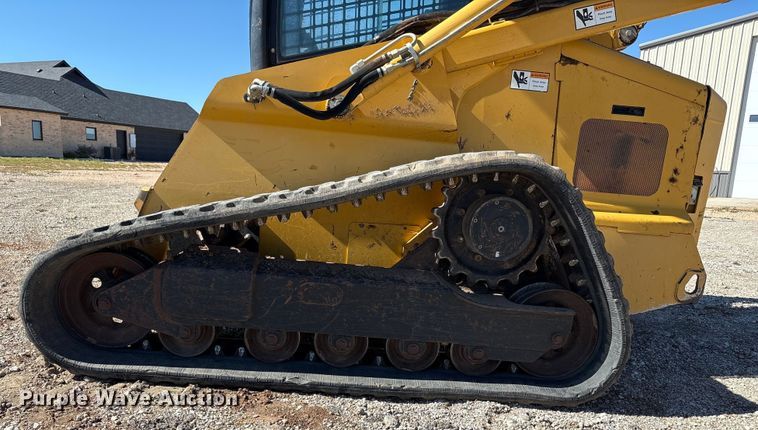 image for item EF6059 2009 John Deere CT332 tracked skid steer loader