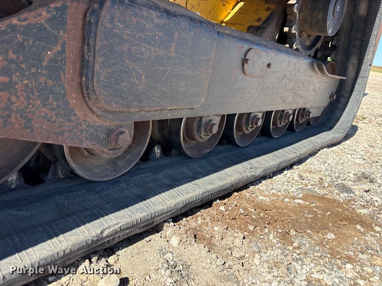 image for item EF6059 2009 John Deere CT332 tracked skid steer loader