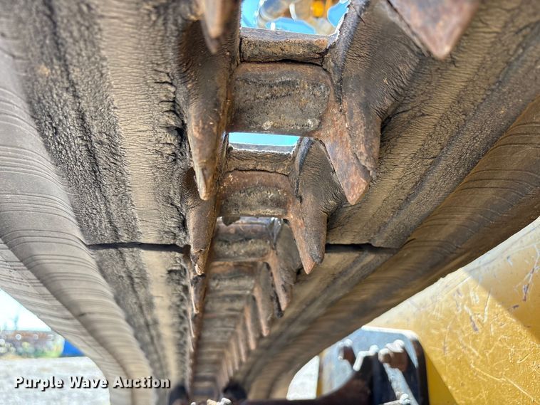 image for item EF6059 2009 John Deere CT332 tracked skid steer loader