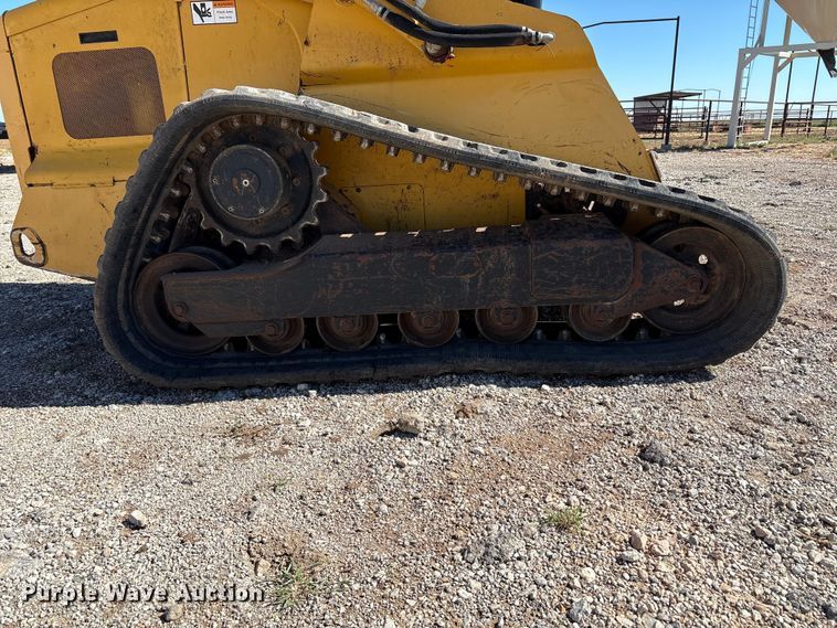 image for item EF6059 2009 John Deere CT332 tracked skid steer loader