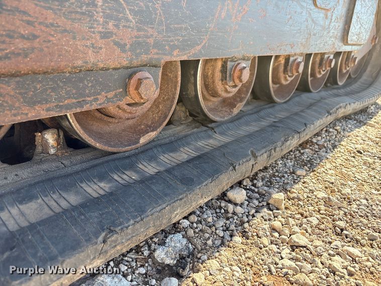 image for item EF6059 2009 John Deere CT332 tracked skid steer loader