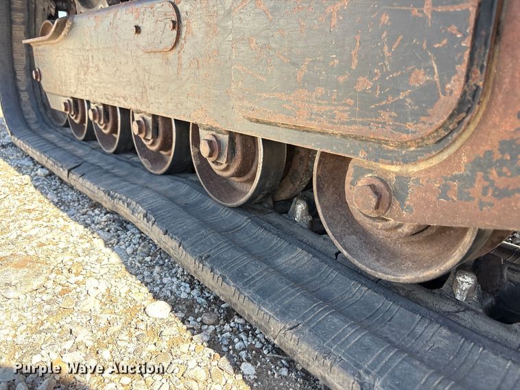 image for item EF6059 2009 John Deere CT332 tracked skid steer loader